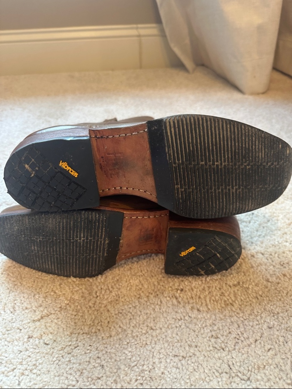 Frye leather boots 8.5 - Picture 2 of 7